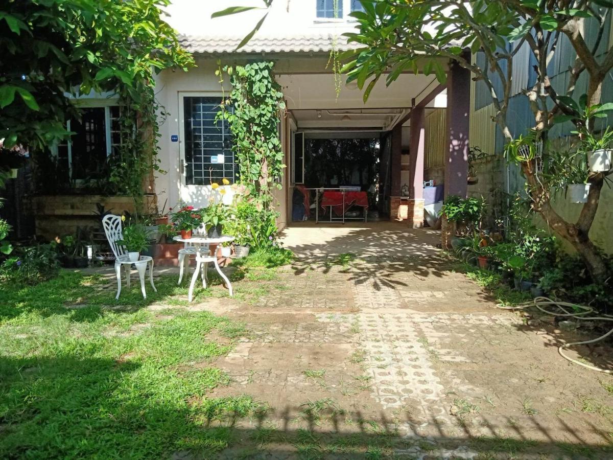 Kol House Bed & Breakfast Phnom Penh Dış mekan fotoğraf