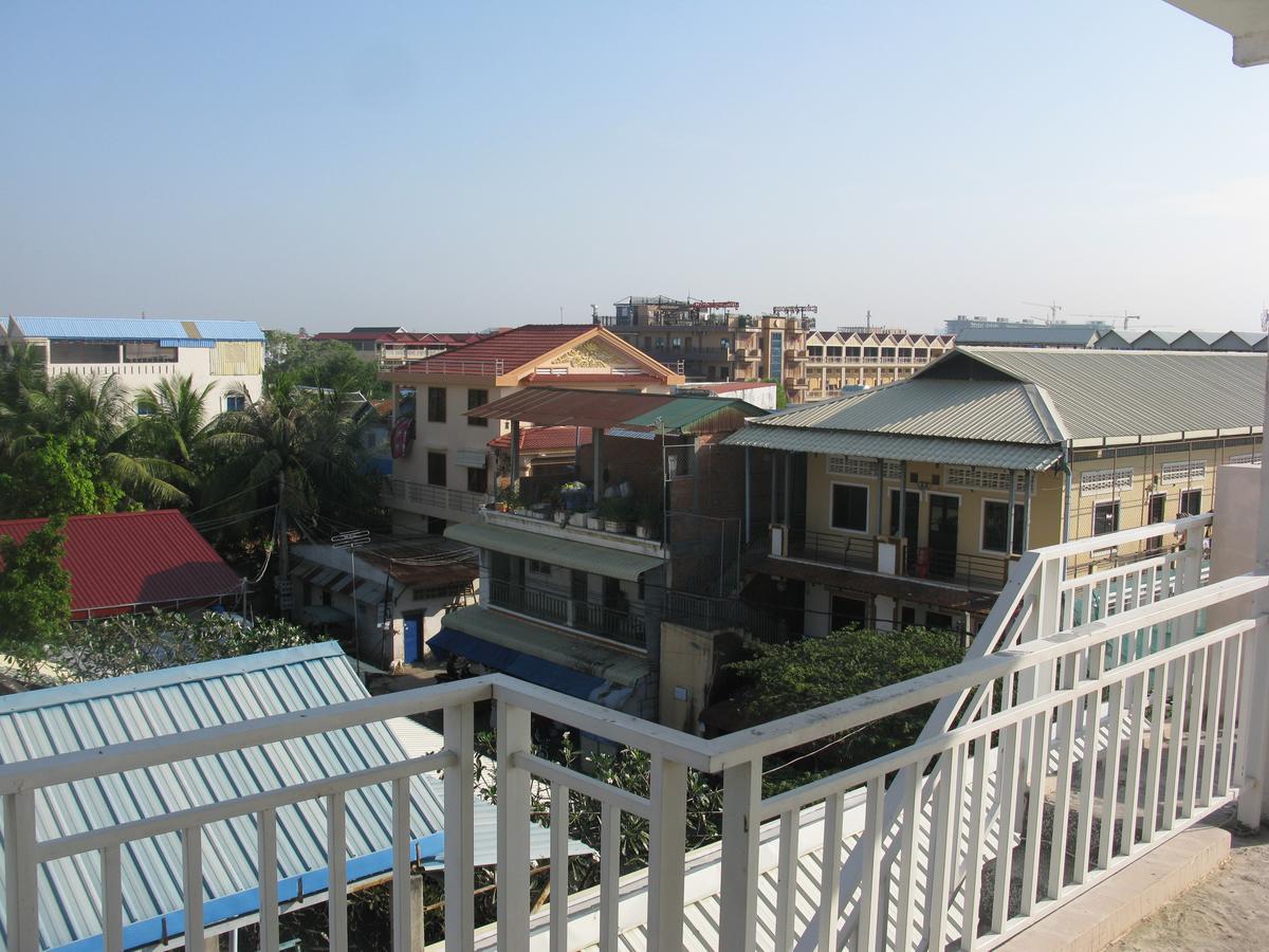 Kol House Bed & Breakfast Phnom Penh Dış mekan fotoğraf