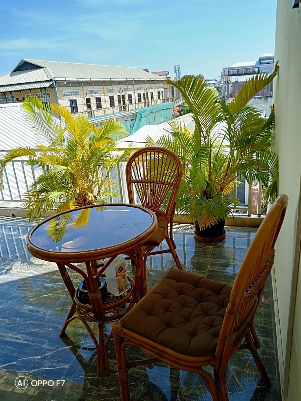 Kol House Bed & Breakfast Phnom Penh Dış mekan fotoğraf