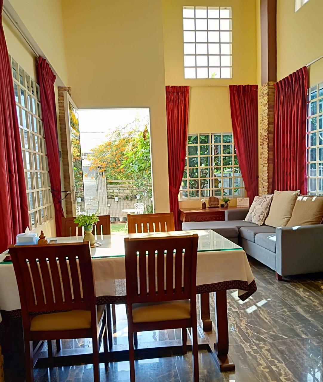 Kol House Bed & Breakfast Phnom Penh Dış mekan fotoğraf